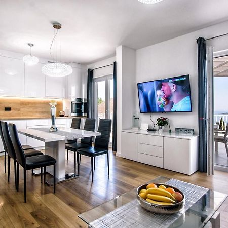 Aurora Seaview Apartment Млини Екстериор снимка