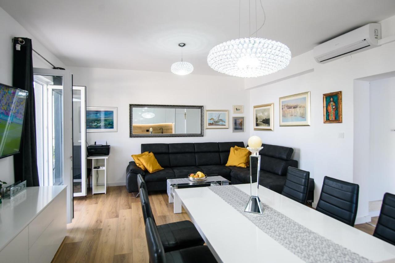 Aurora Seaview Apartment Млини Екстериор снимка