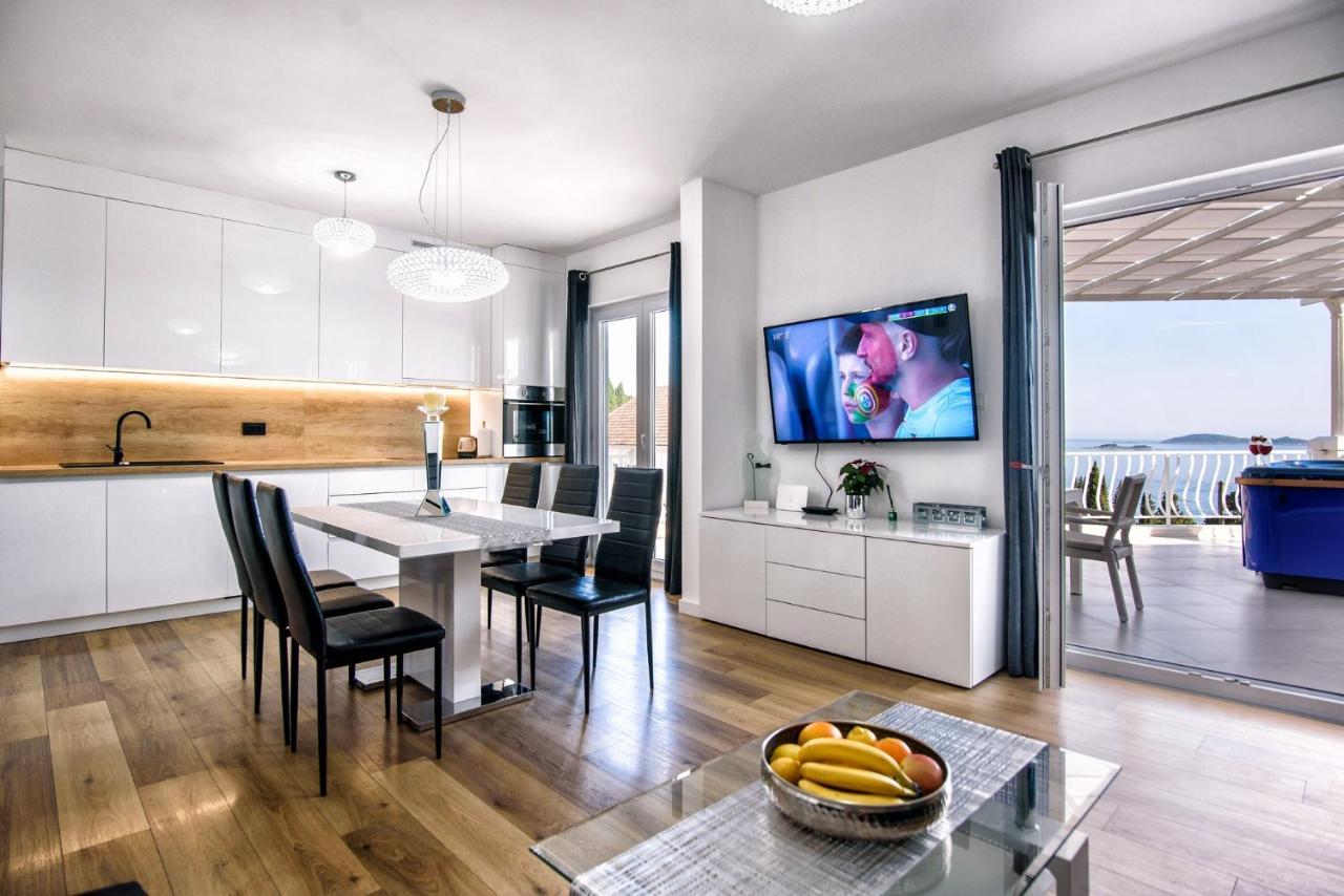 Aurora Seaview Apartment Млини Екстериор снимка