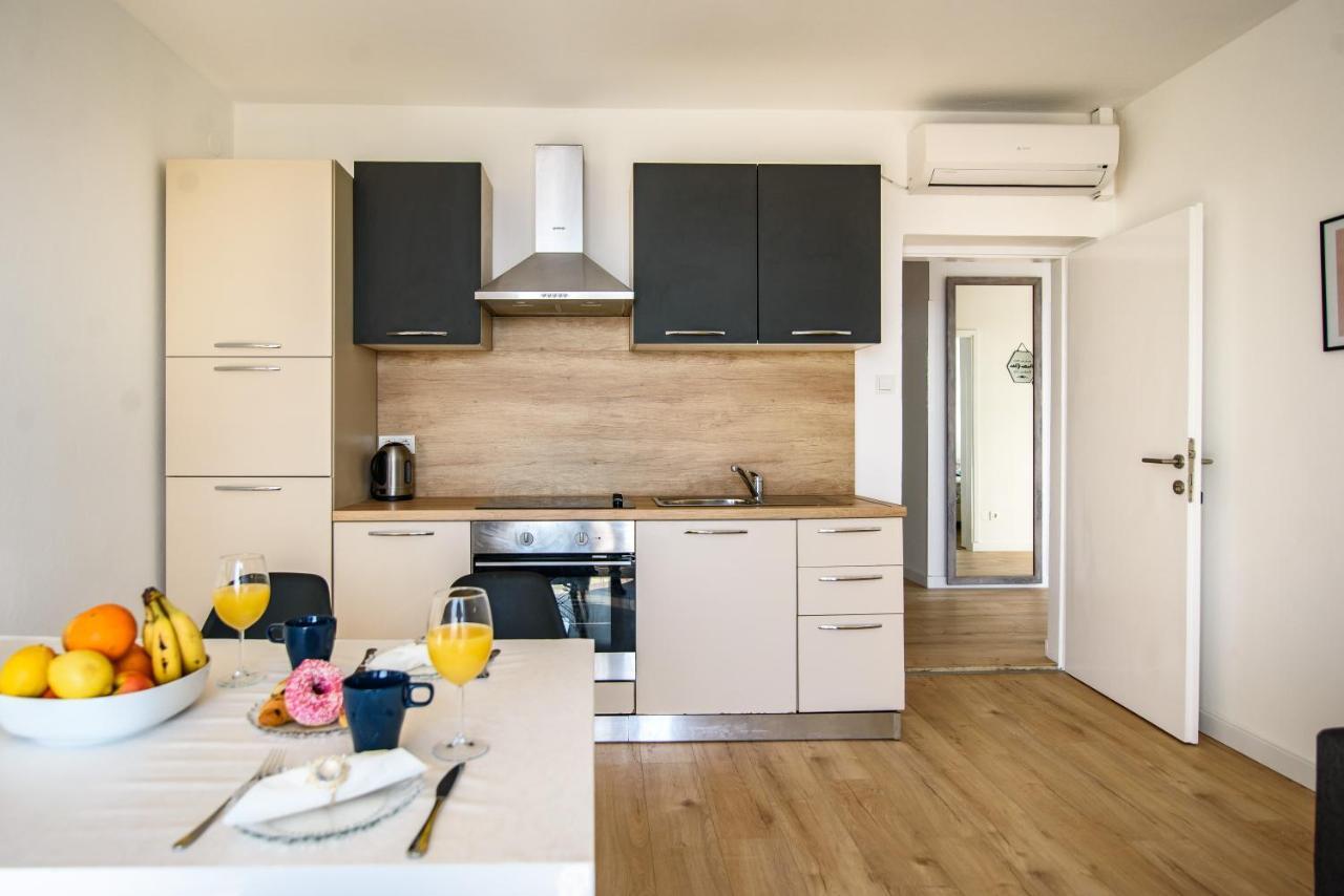 Aurora Seaview Apartment Млини Екстериор снимка