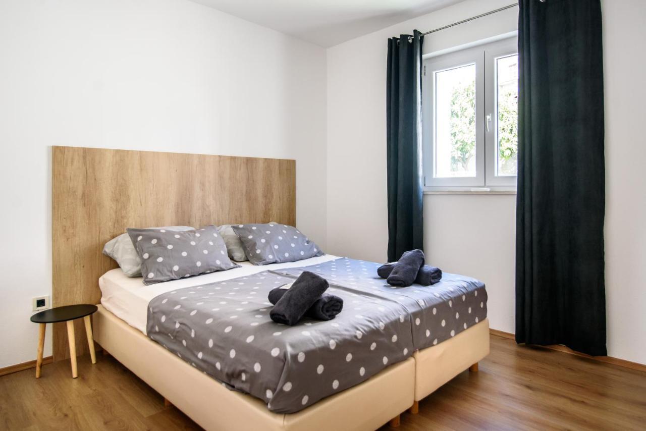 Aurora Seaview Apartment Млини Екстериор снимка