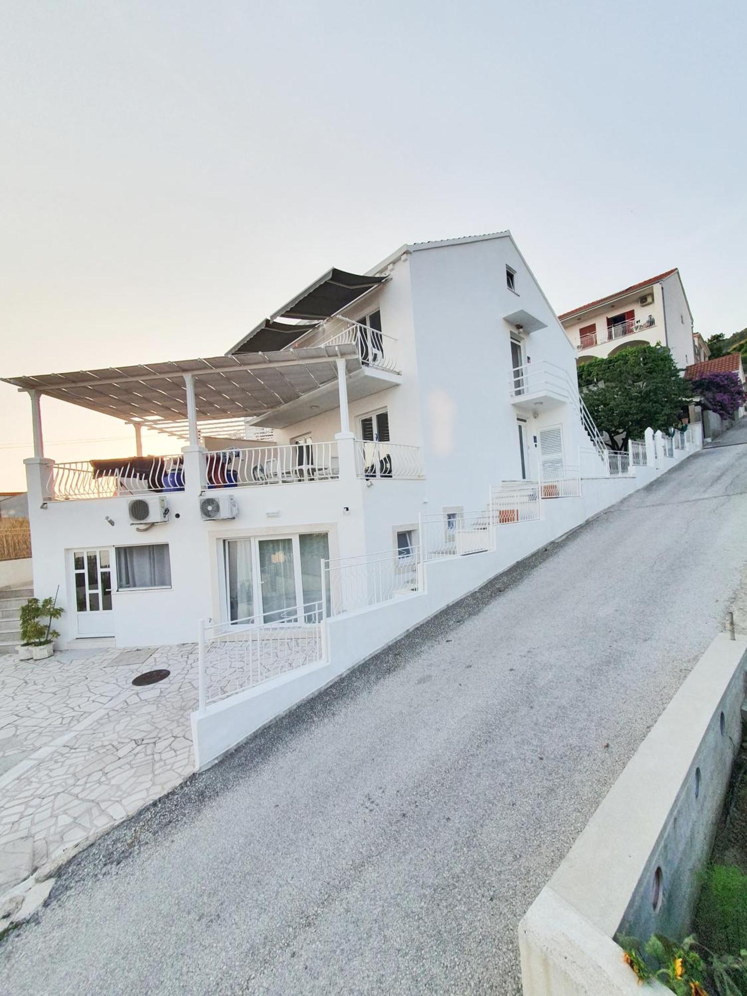 Aurora Seaview Apartment Млини Екстериор снимка
